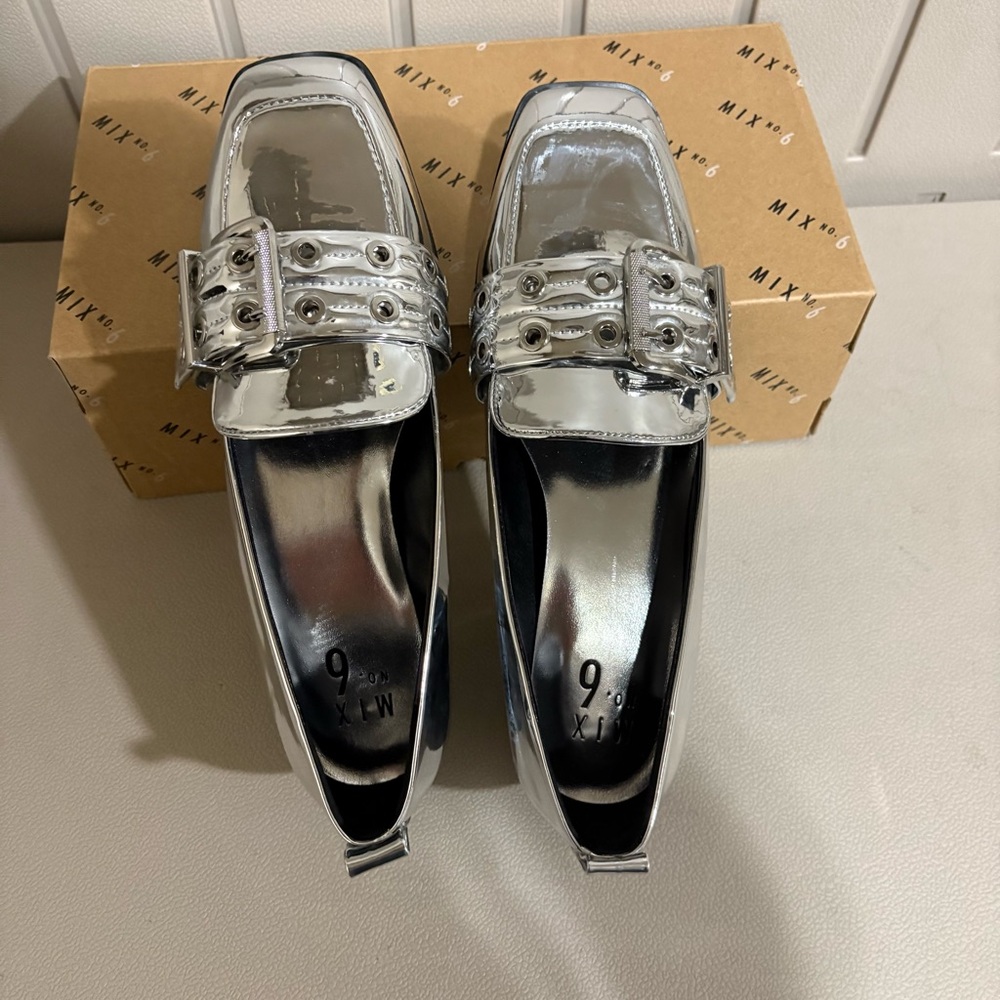 Mix No. 6 Metallic Silver Loafers with Eyelet Buckle